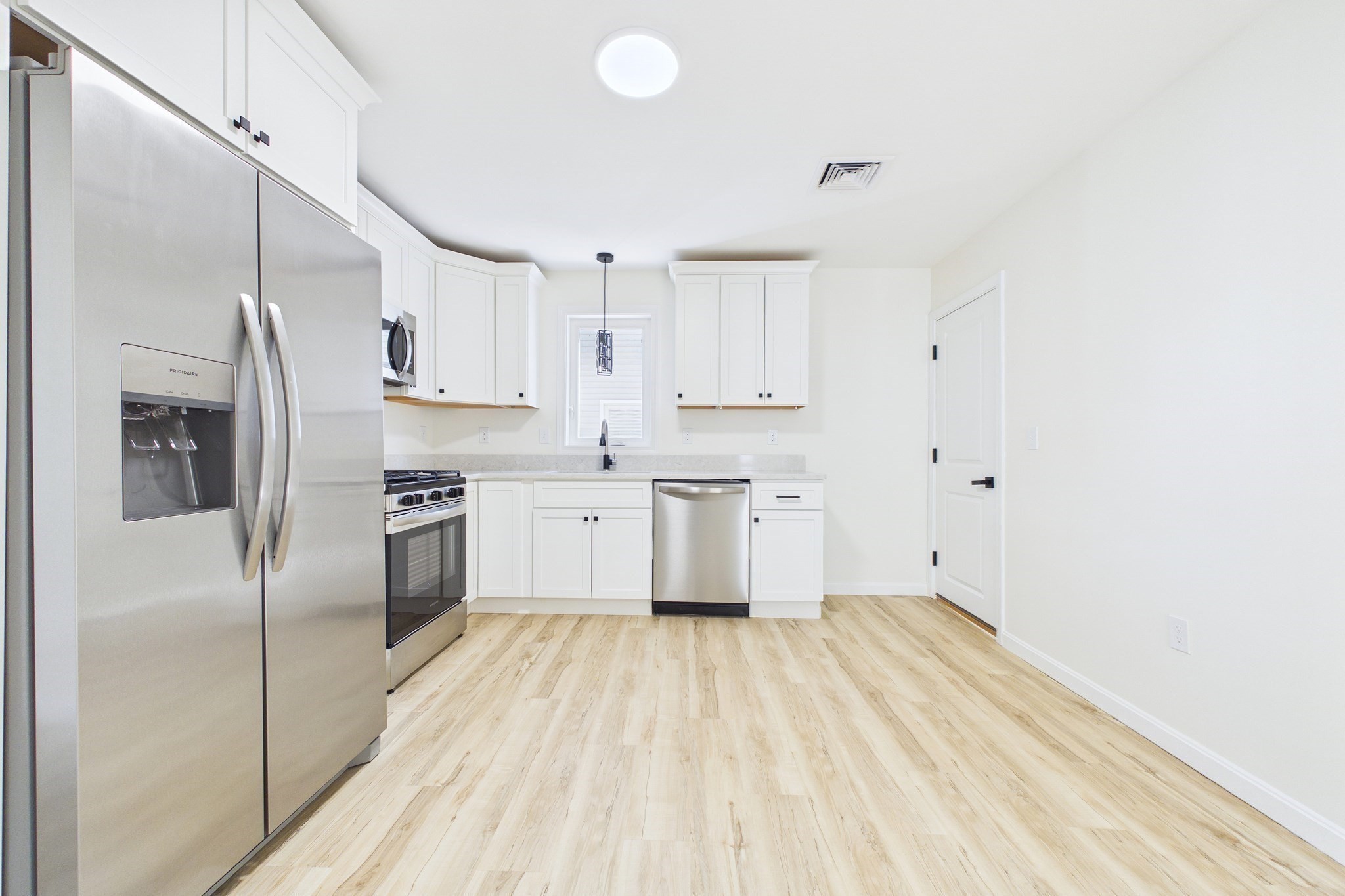 33 Crapo St., New Bedford, MA 02740 - Image 8