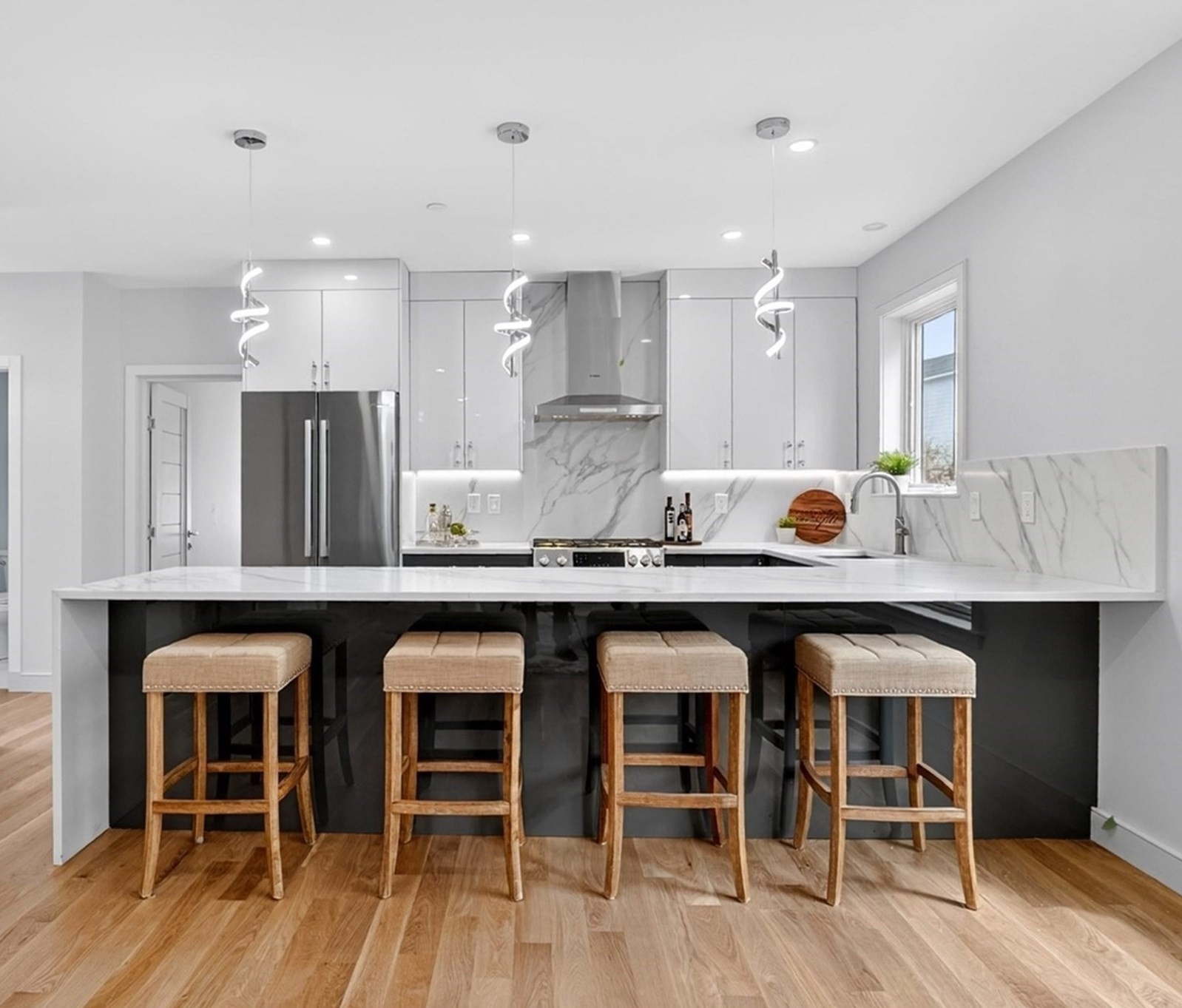 21 Kent Court Unit 1, Somerville, MA 02143