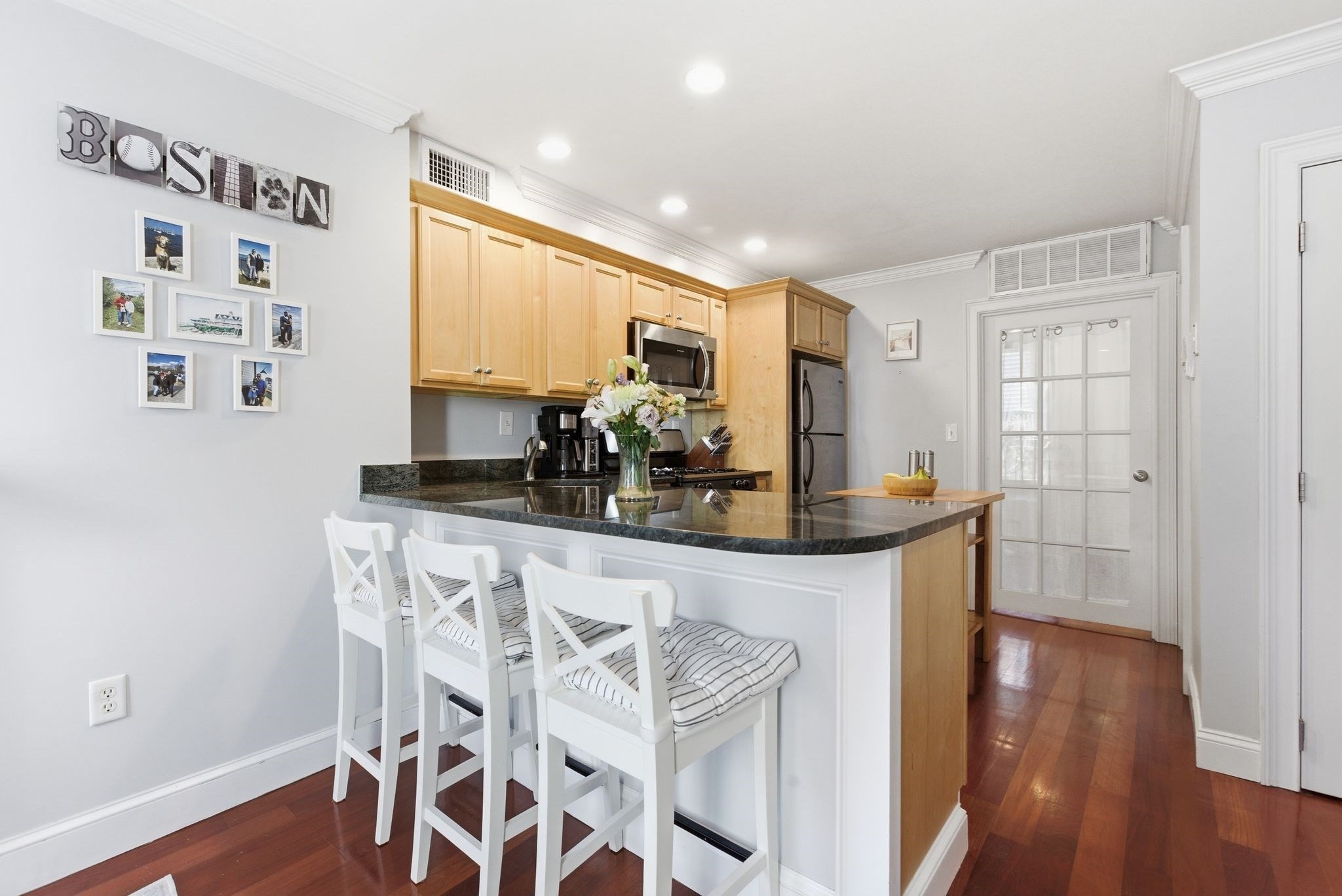 523 E 2nd St Unit 5, South Boston, Boston, MA 02127