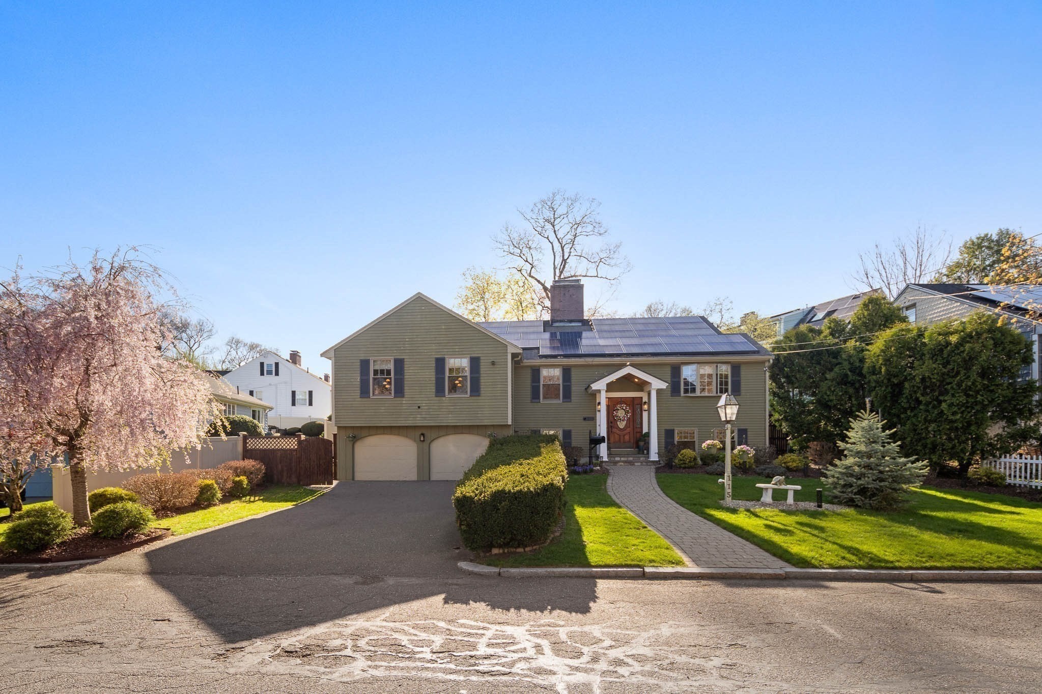 115 Ellis Farm Ln, Melrose, MA 02176 - Image 2