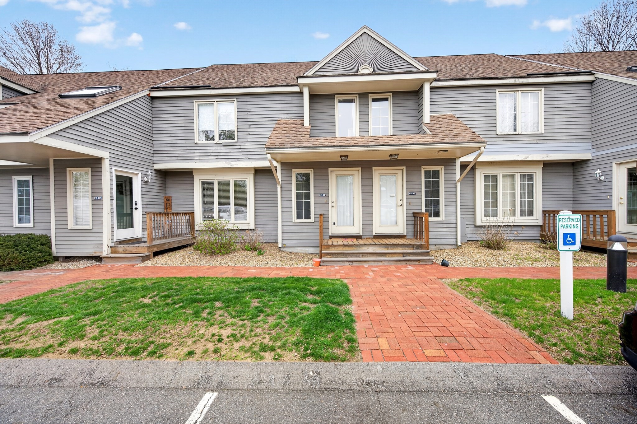 3 Strathmore Shire Dr. Unit E, Uxbridge, MA 01569