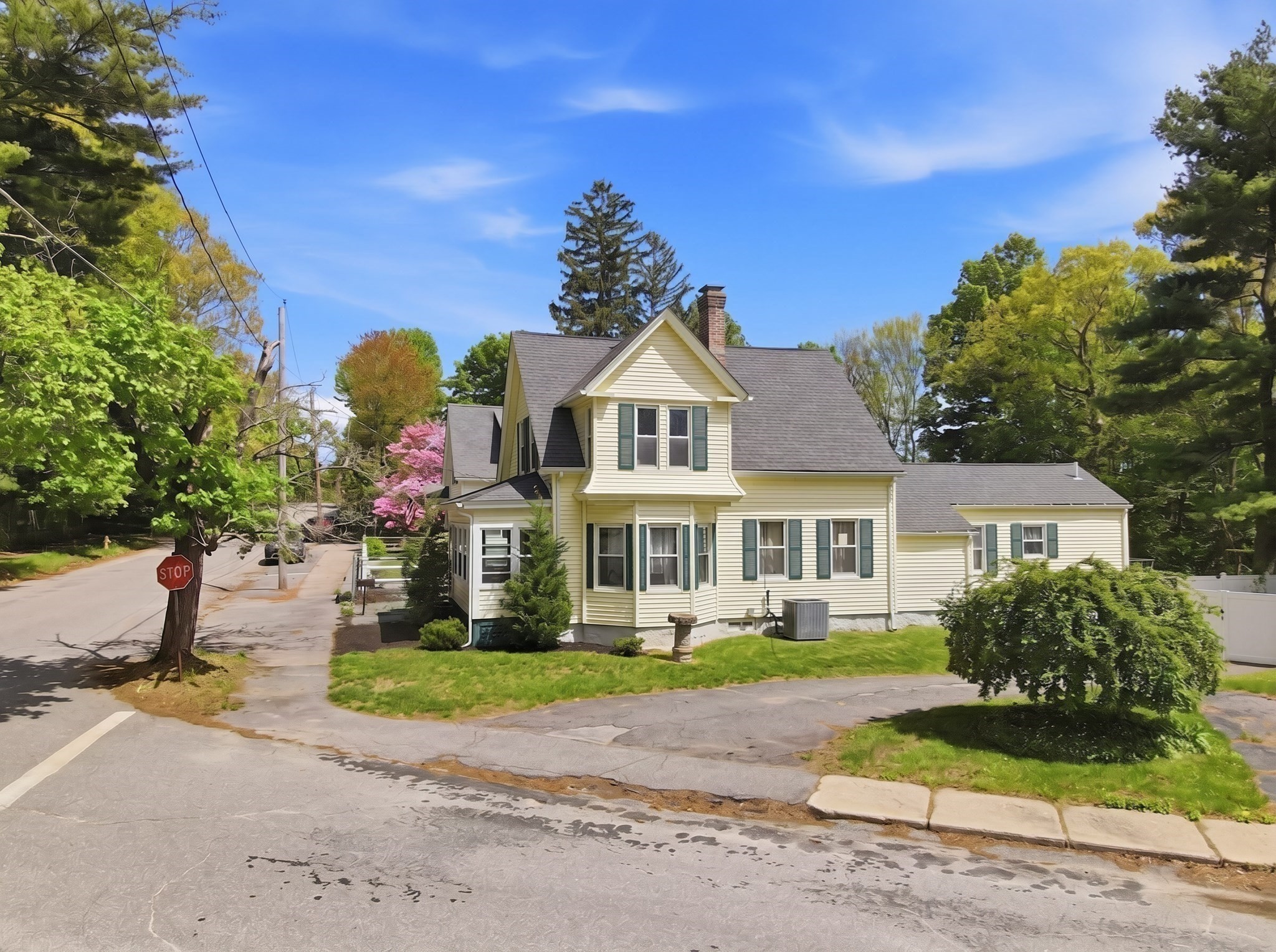 66 High Street, Northbridge, MA 01588