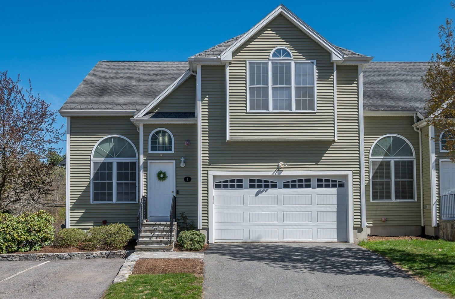 1 Dunia Ln Unit 1, Northborough, MA 01532