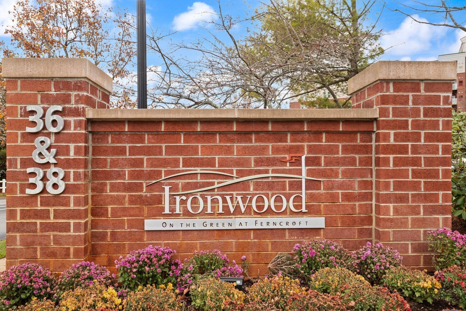 38 Village Unit 201, Middleton, MA 01949