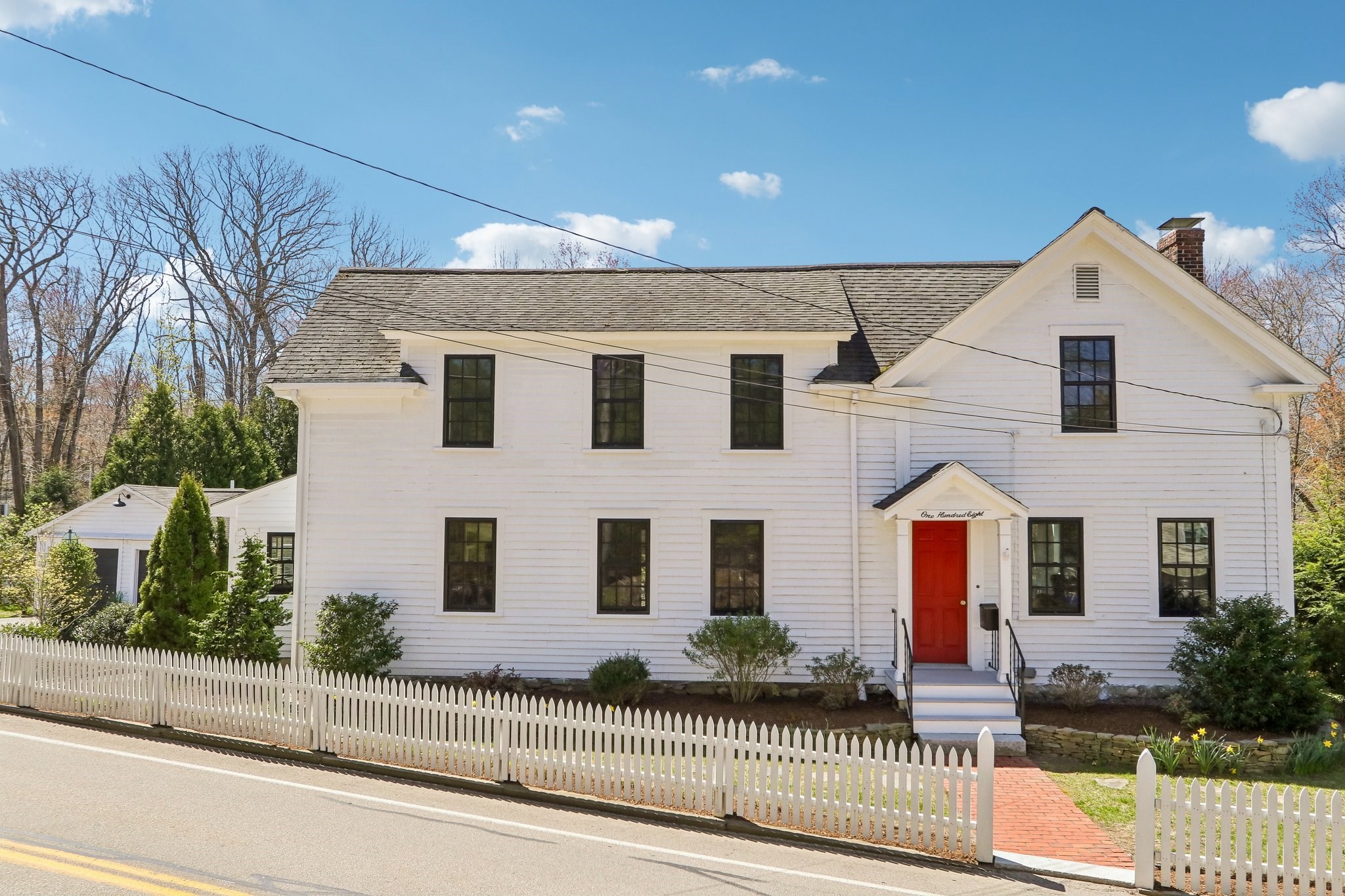 108 Kendall St, Walpole, MA 02081