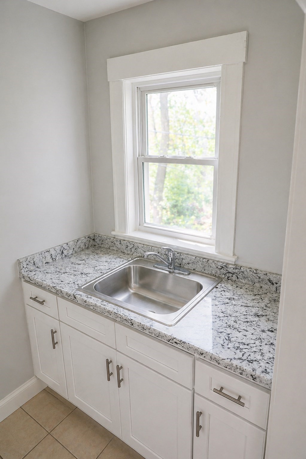 39 Suncrest Rd, Hyde Park, Boston, MA 02136 - Image 9