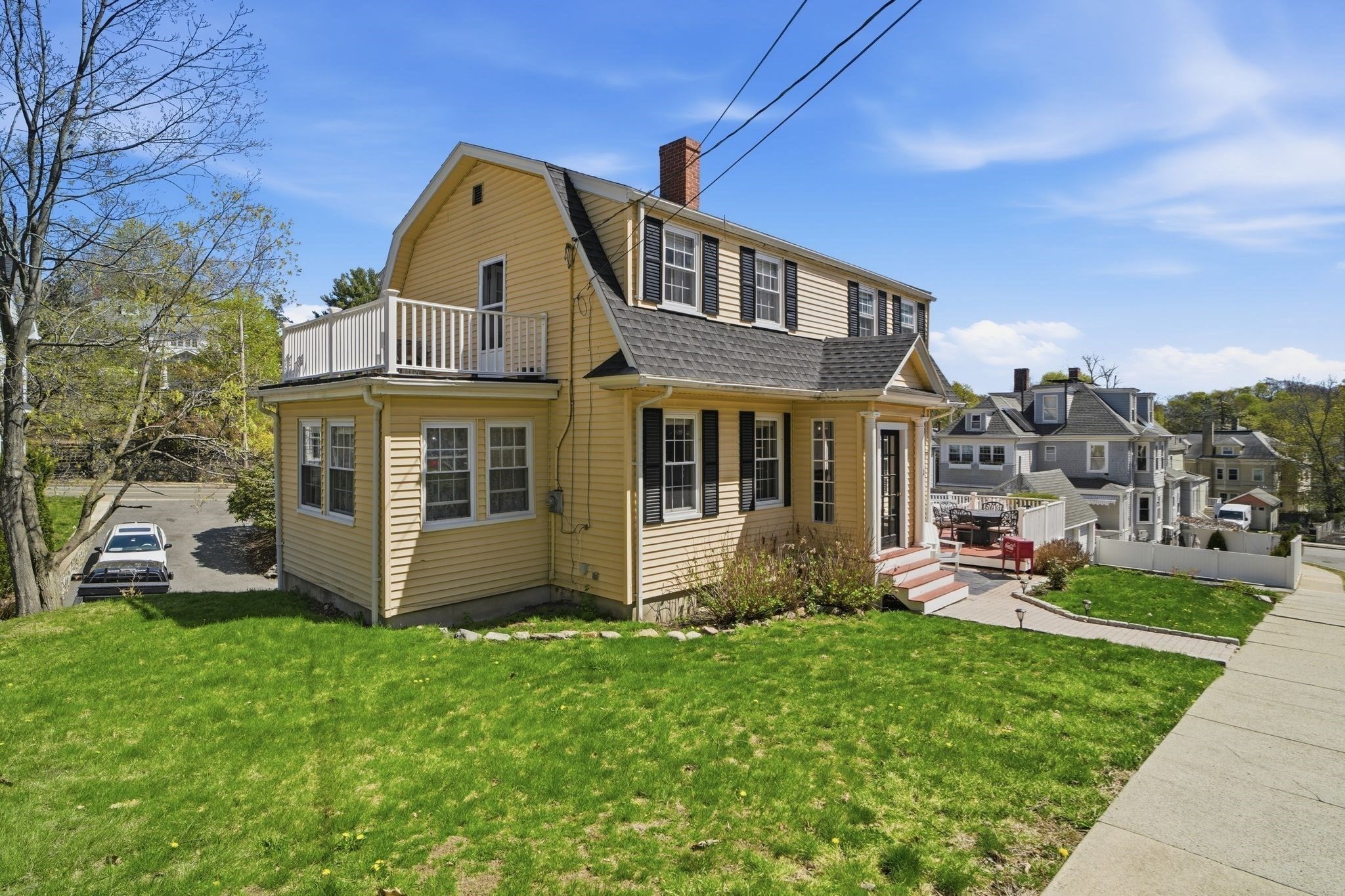 11 North Ave, Melrose, MA 02176 - Image 2