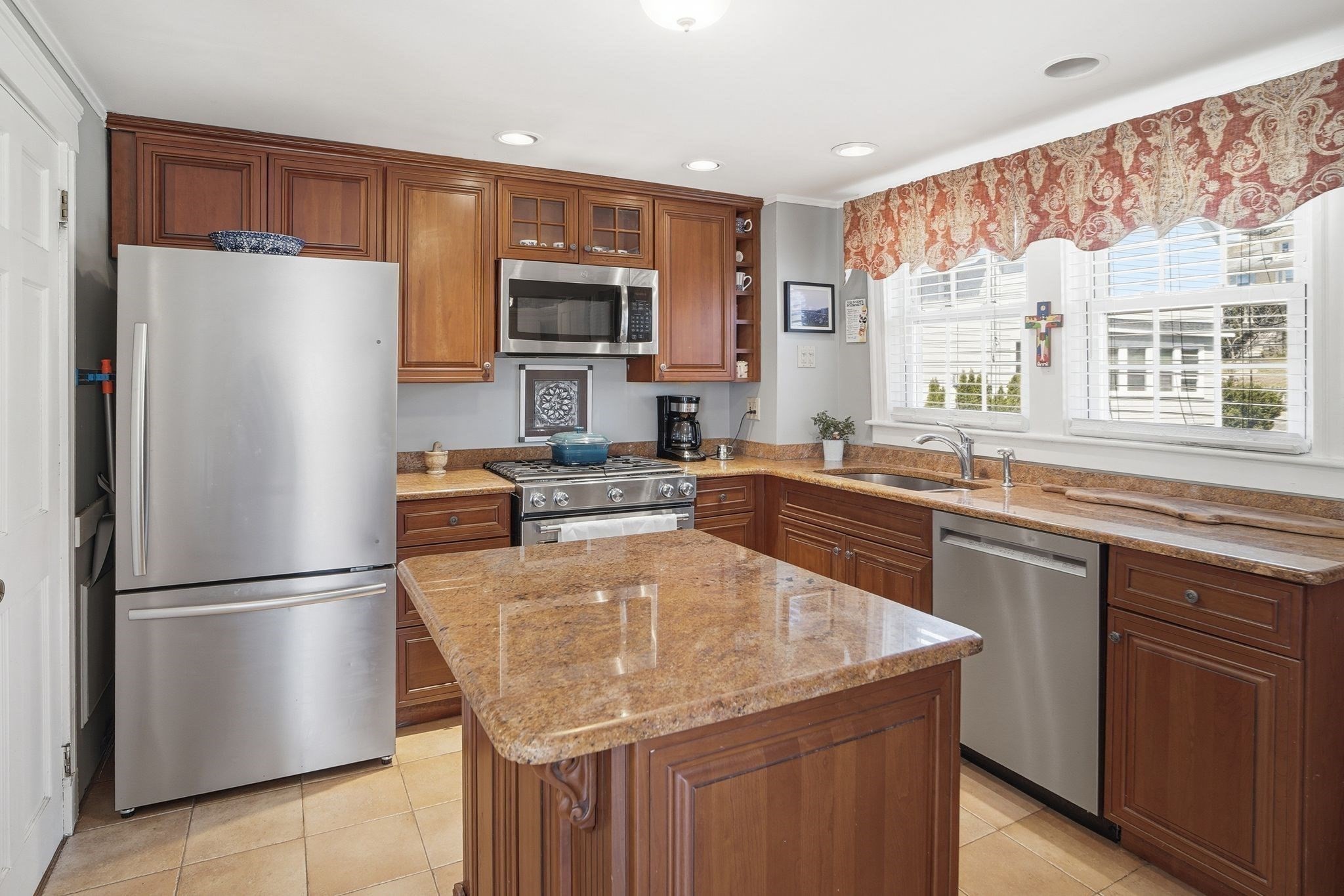 11 North Ave, Melrose, MA 02176 - Image 9