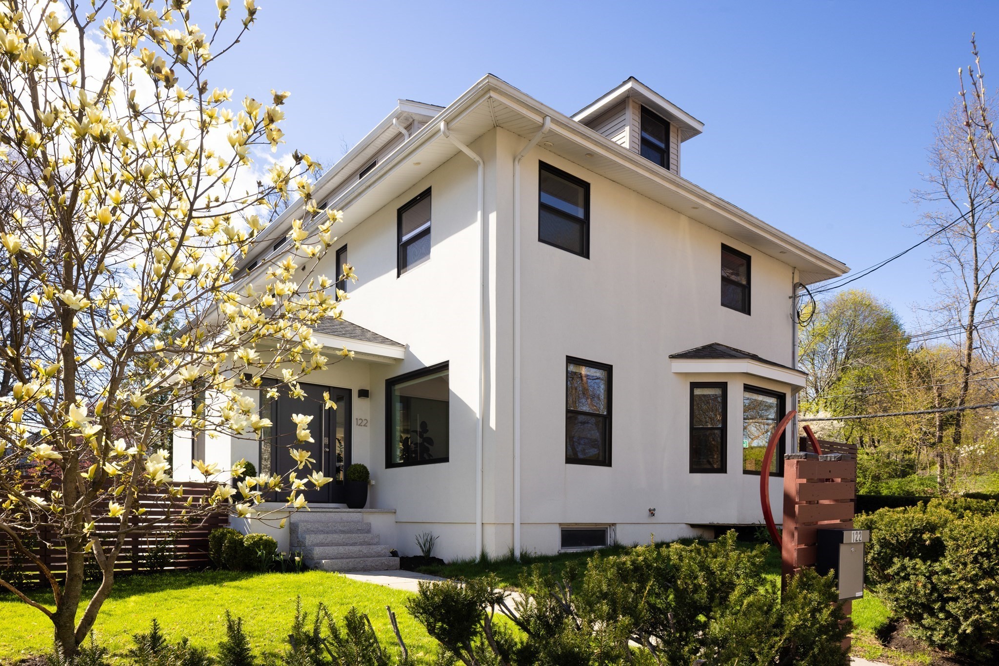 122 Garfield St, Watertown, MA 02472