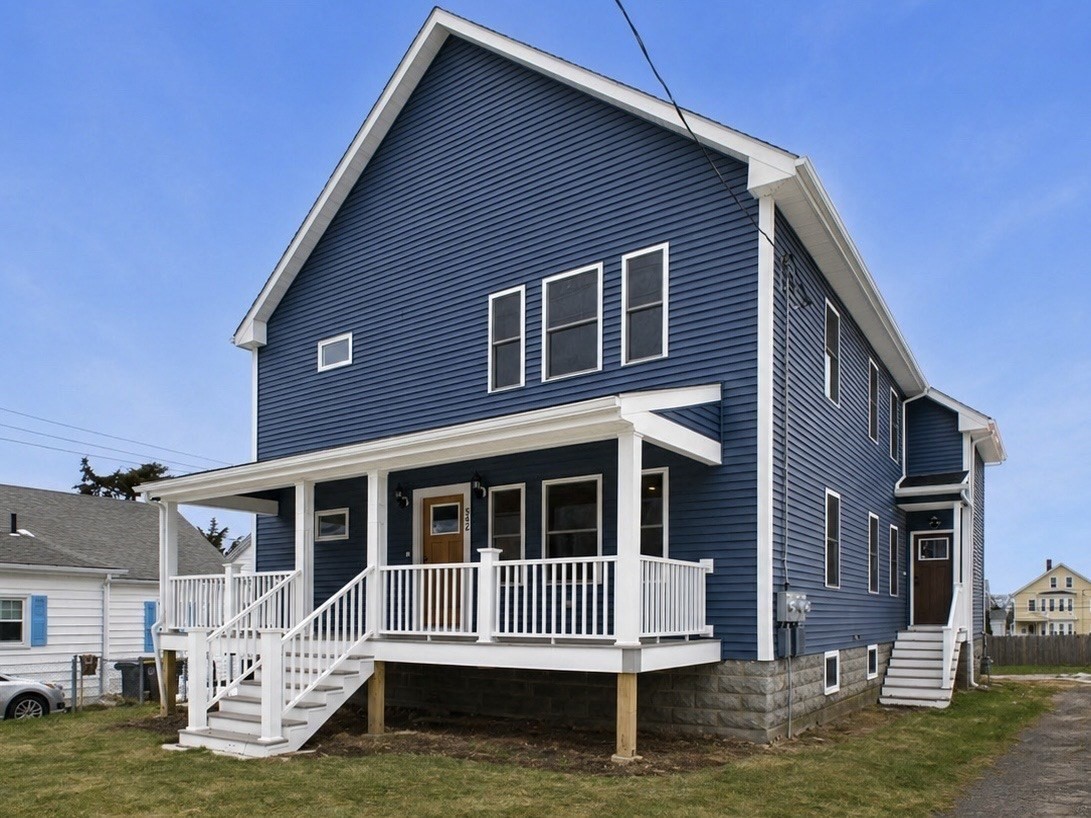 542 King Philip St, Fall River, MA 02724