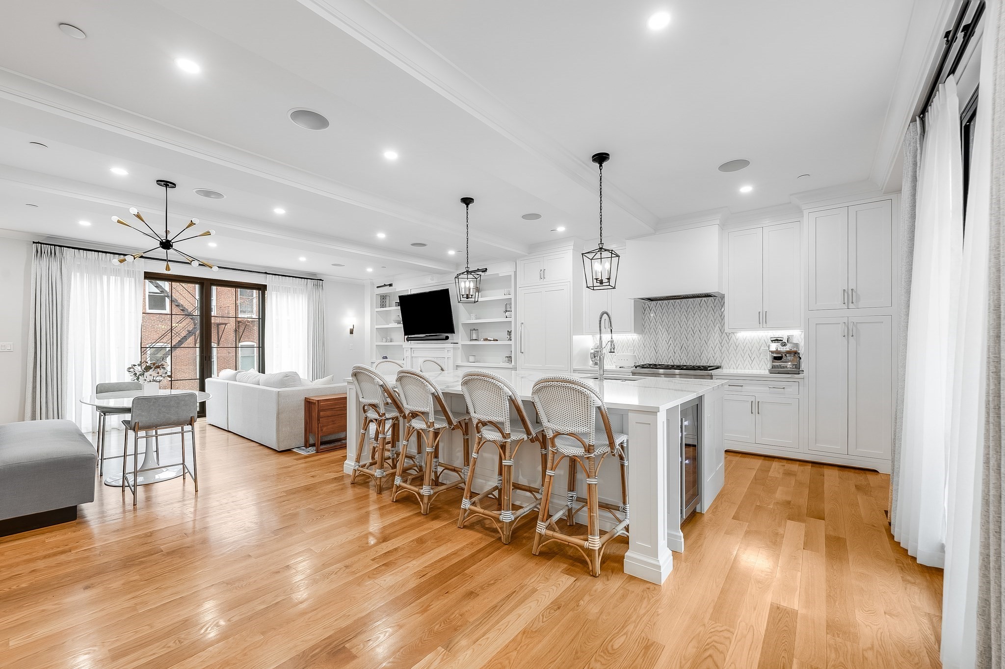 799 E 3rd St Unit 2, South Boston, Boston, MA 02127
