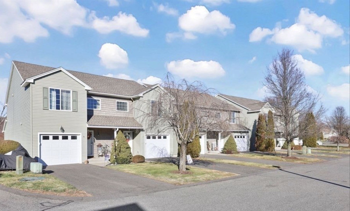 353 Fuller St Unit 6, Ludlow, MA 01056
