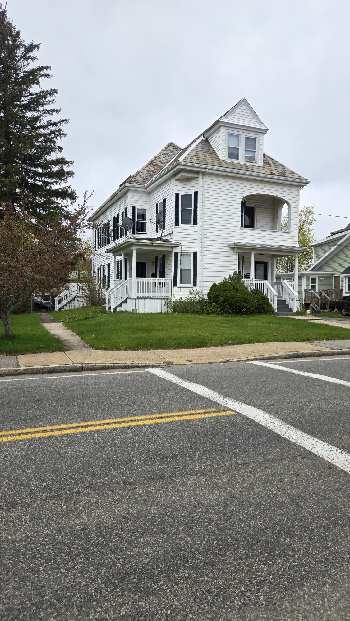 356 N Warren Ave, Brockton, MA 02301