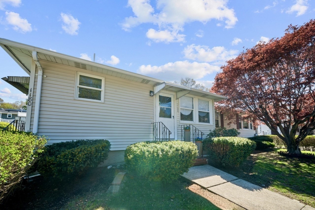 1180 Main Street Unit 1, Waltham, MA 02451