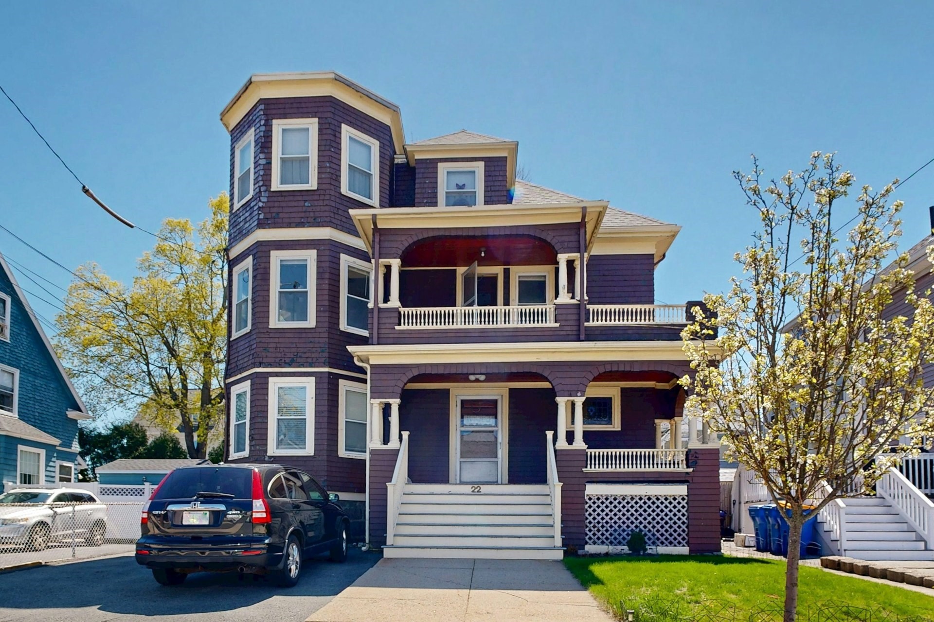 22 Adams St, Winthrop, MA 02152