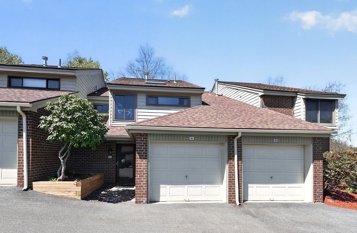 94 Cottonwood Dr Unit 94, Stoughton, MA 02072