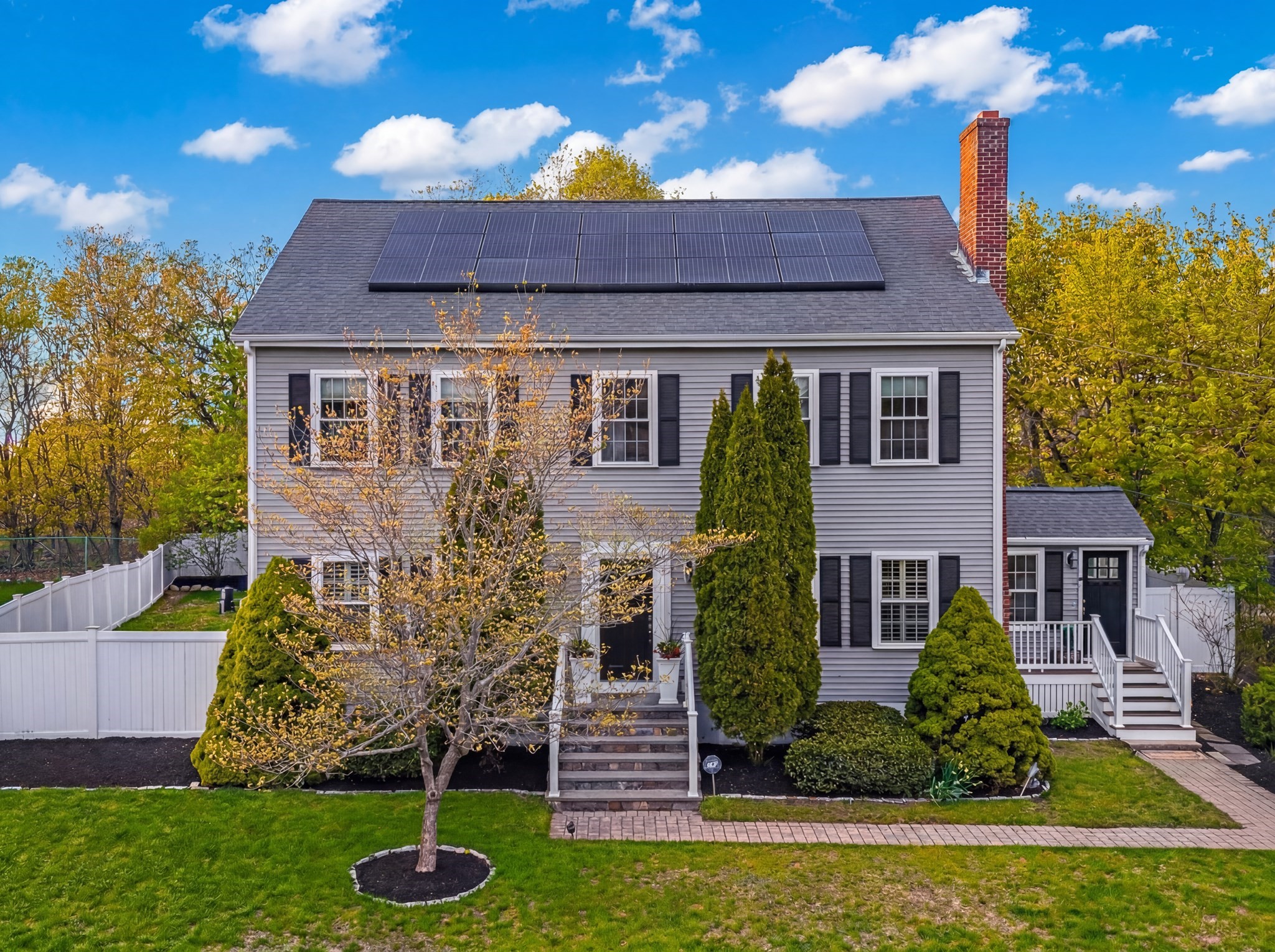 71 Bacon Street, Natick, MA 01760