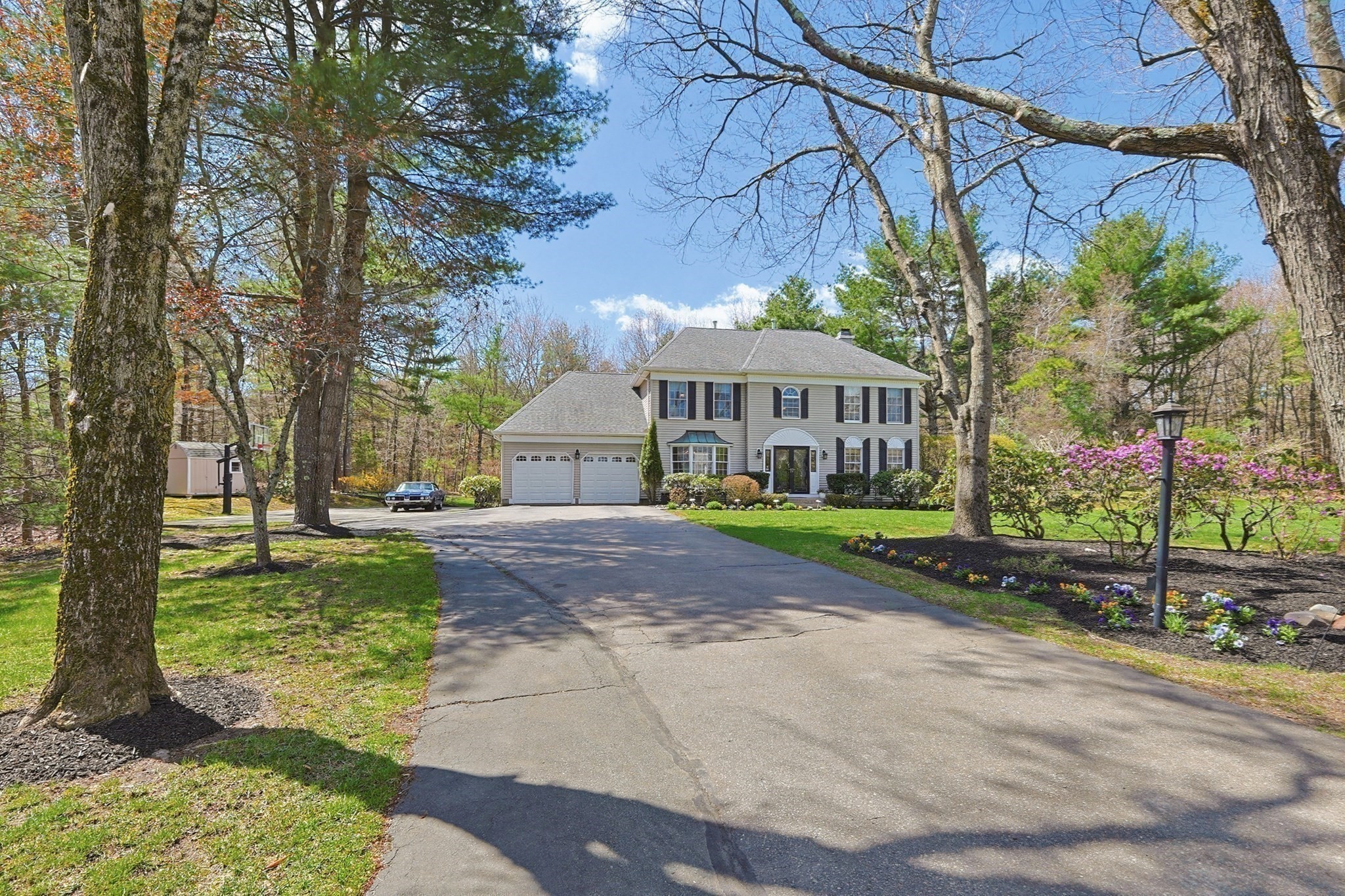 8 Weyman Ln, Sharon, MA 02067