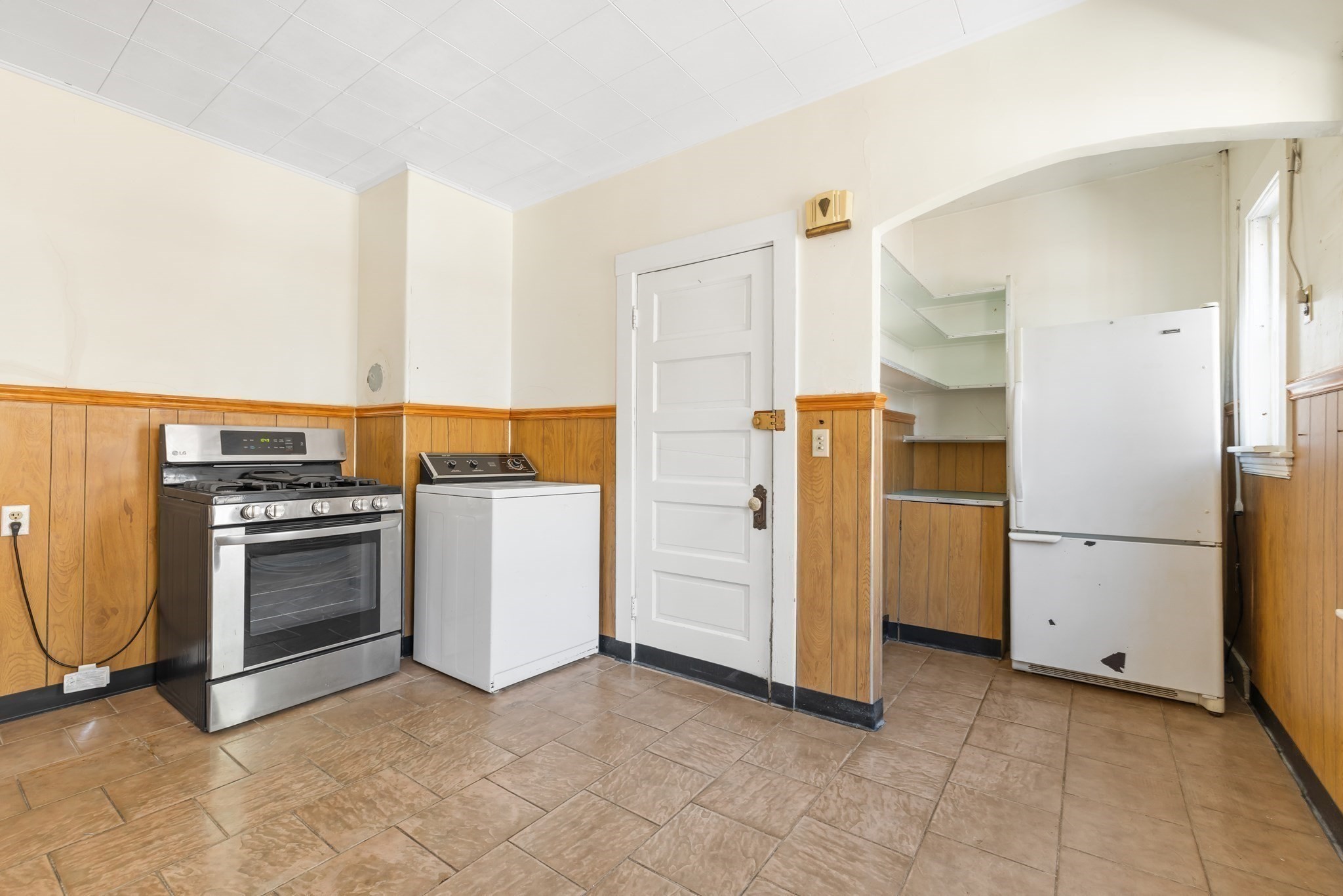 4 Lorette Street, West Roxbury, Boston, MA 02132 - Image 10
