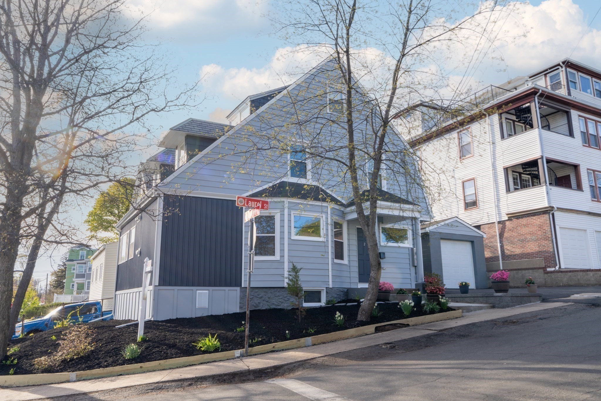 2 Laurel St, Chelsea, MA 02150