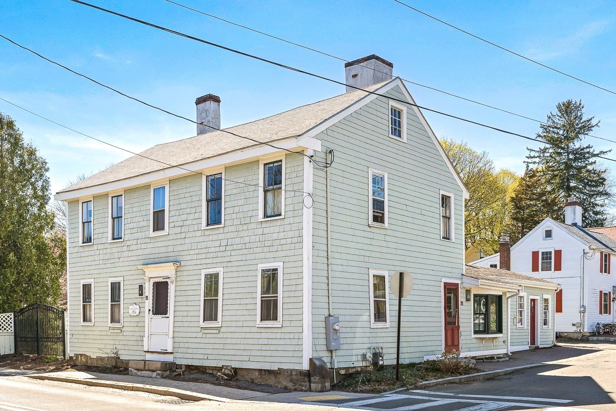 11 County St, Ipswich, MA 01938