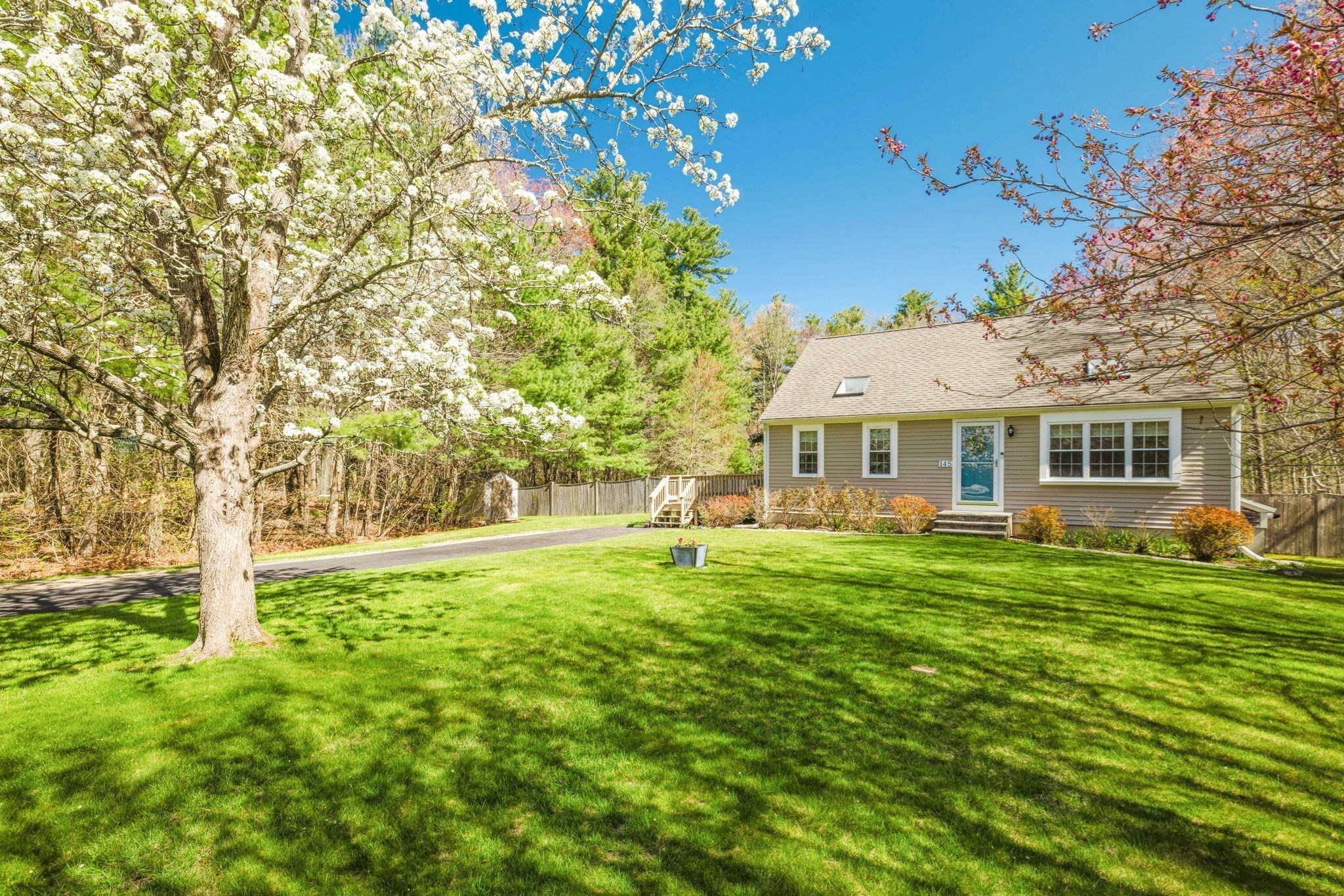 145 Shag Bark Rd, Taunton, MA 02780