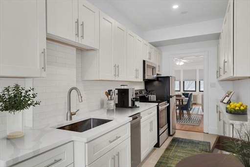 137 Englewood Ave, Apt 5