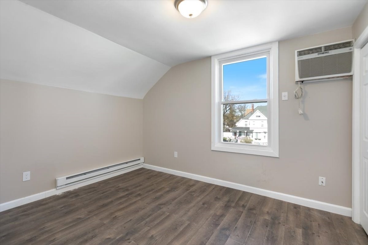 33 Garfield St, Lawrence, MA 01843 - Image 4