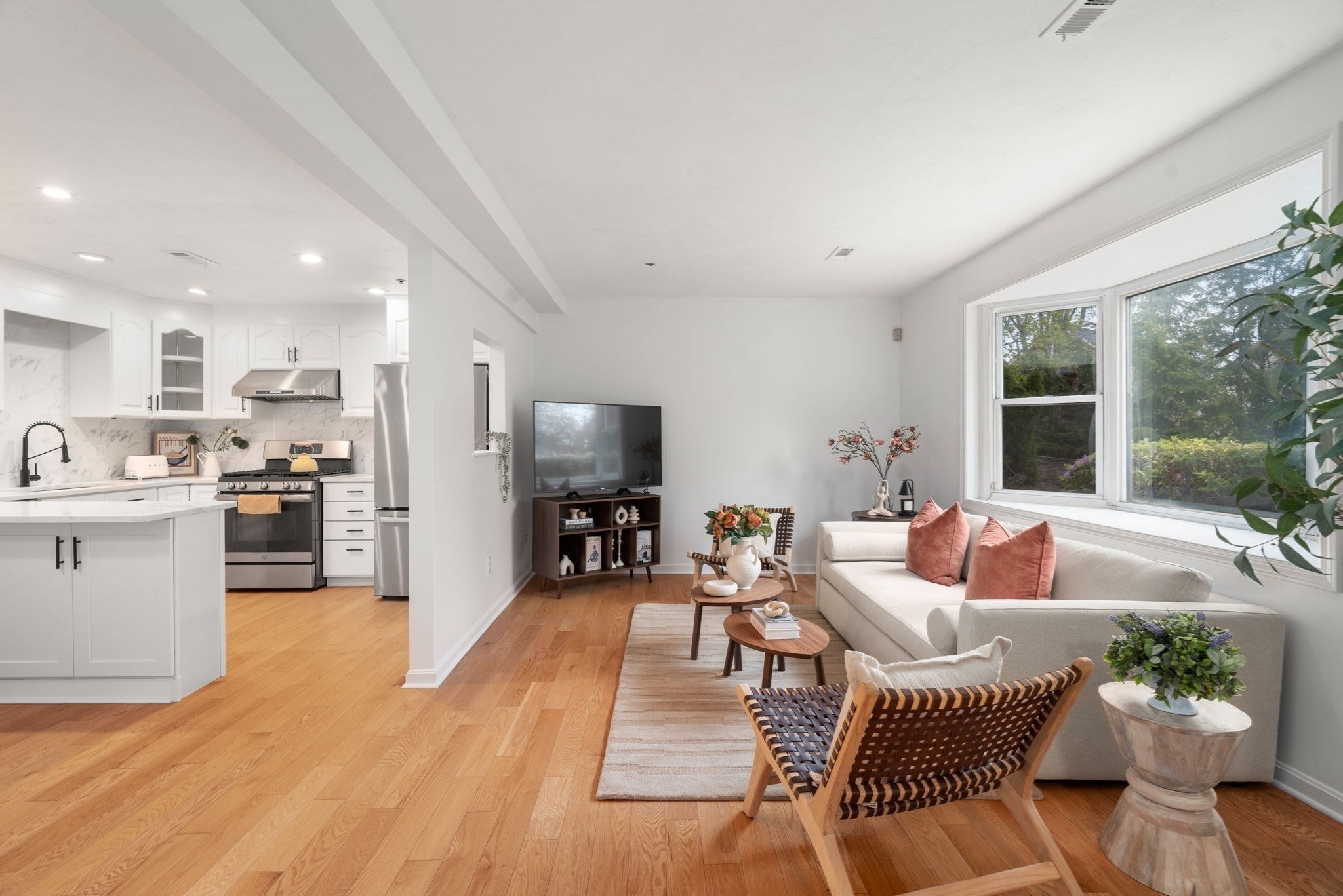 110 Coolidge Hill Rd Unit 2, Watertown, MA 02472