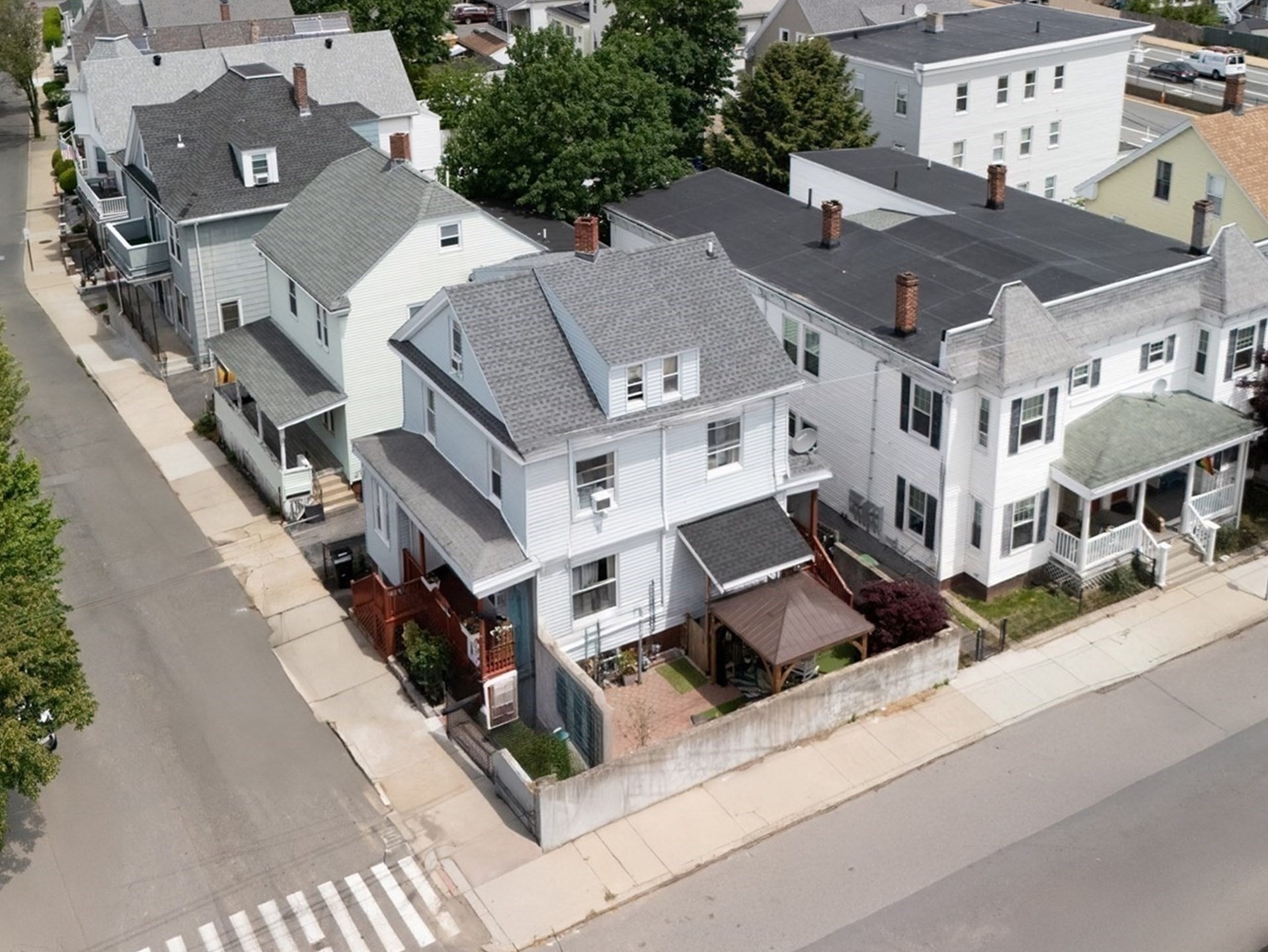 59 Bonair St, Somerville, MA 02145