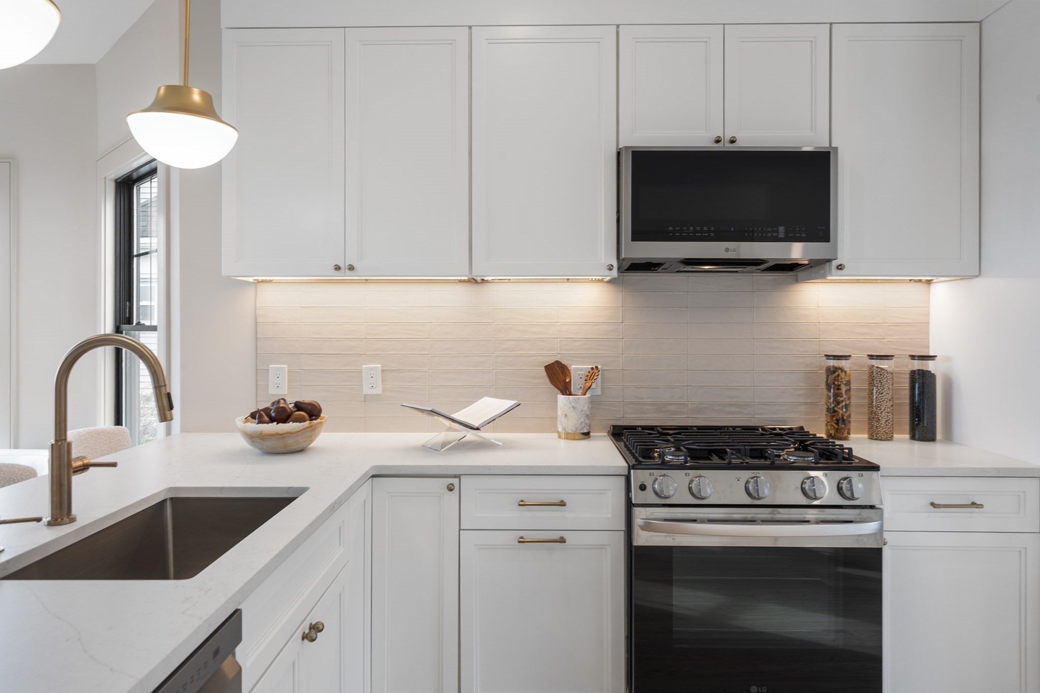 142 Metropolitan, Roslindale, Boston, MA 02131 - Image 4