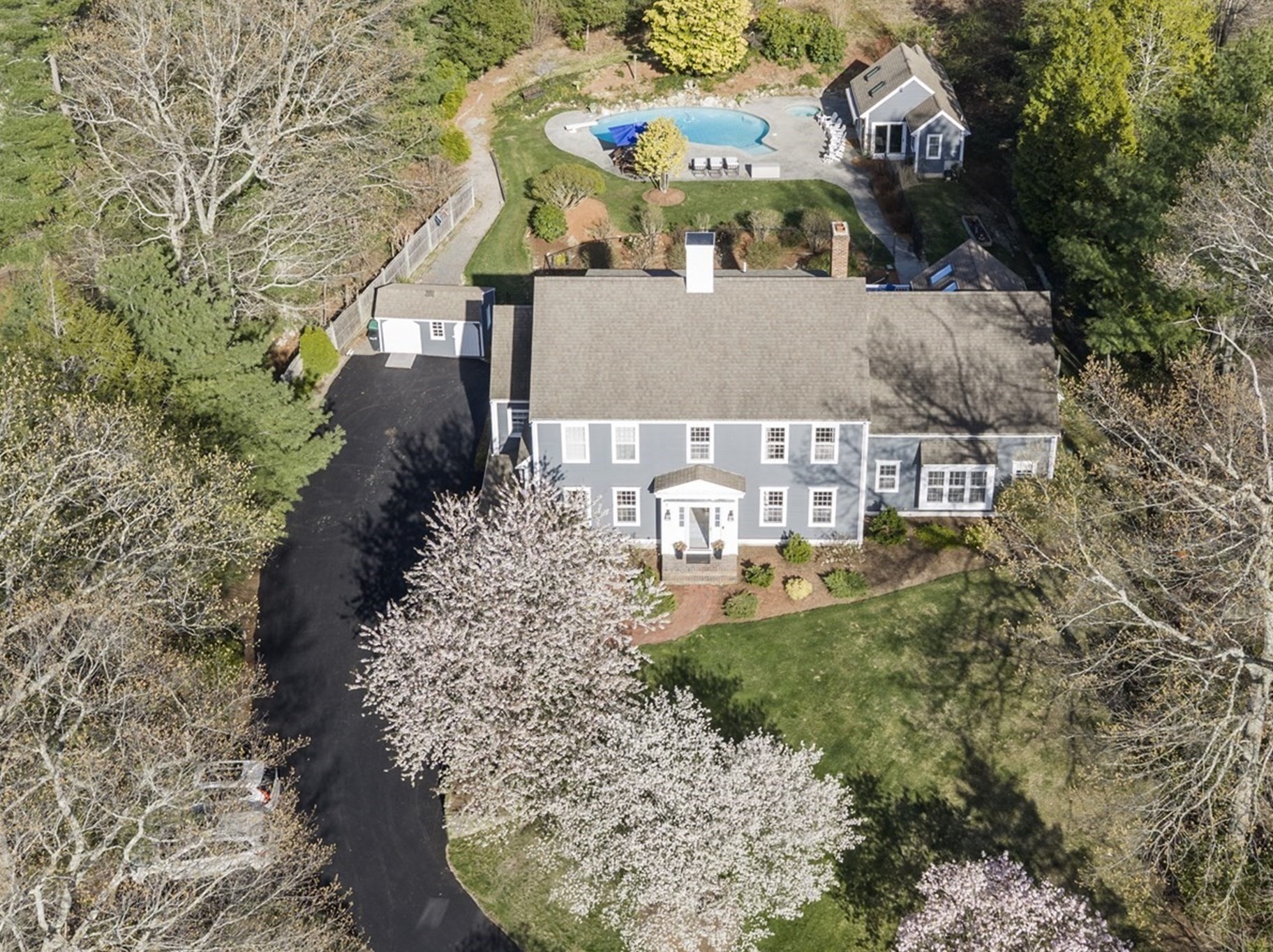 35 Pokanoket Ln, Marshfield, MA 02050