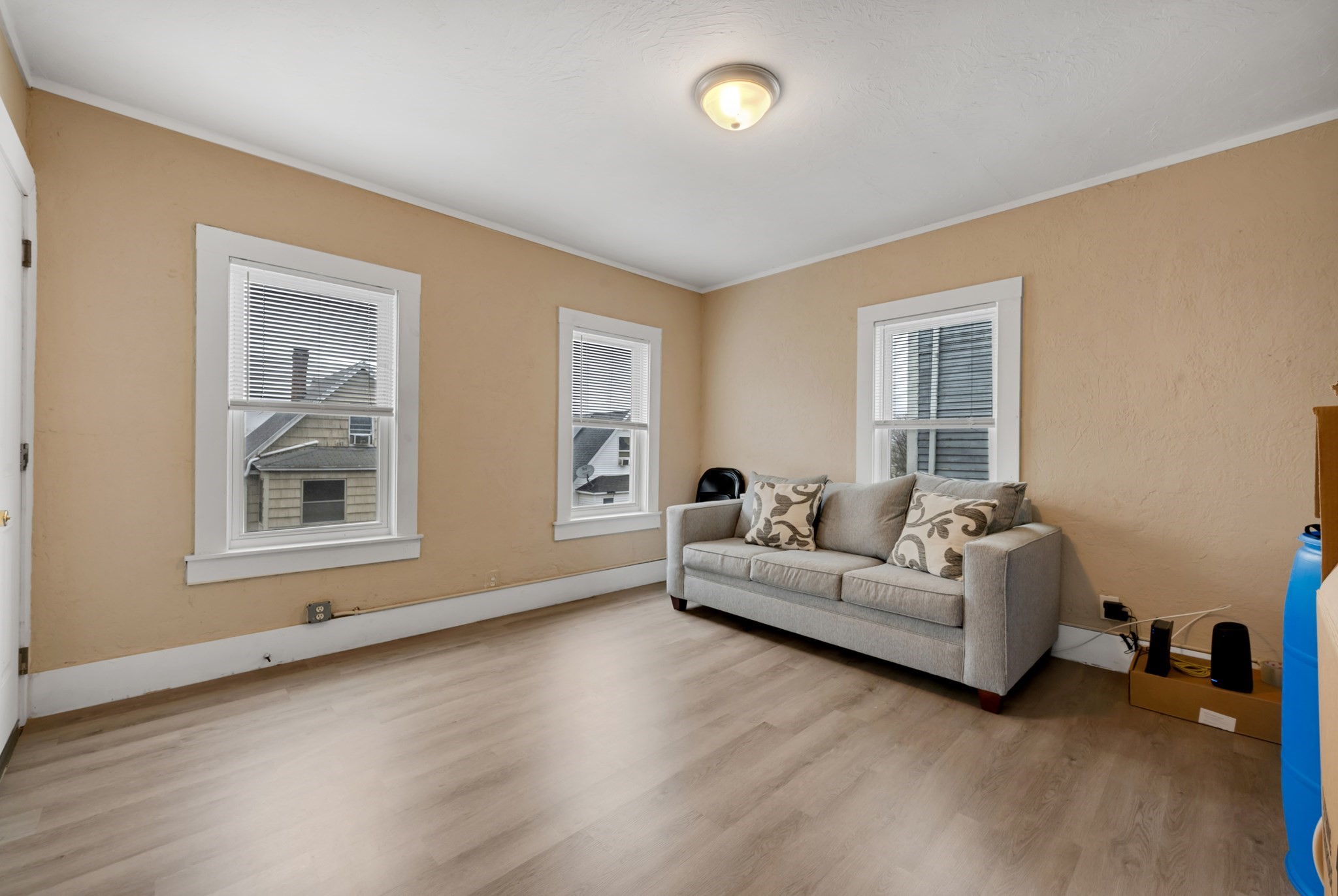 20 Mott St, Worcester, MA 01604 - Image 2