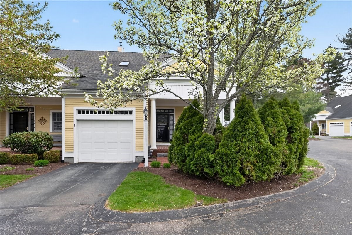 14 Whiting Lane Unit 14, Hingham, MA 02043