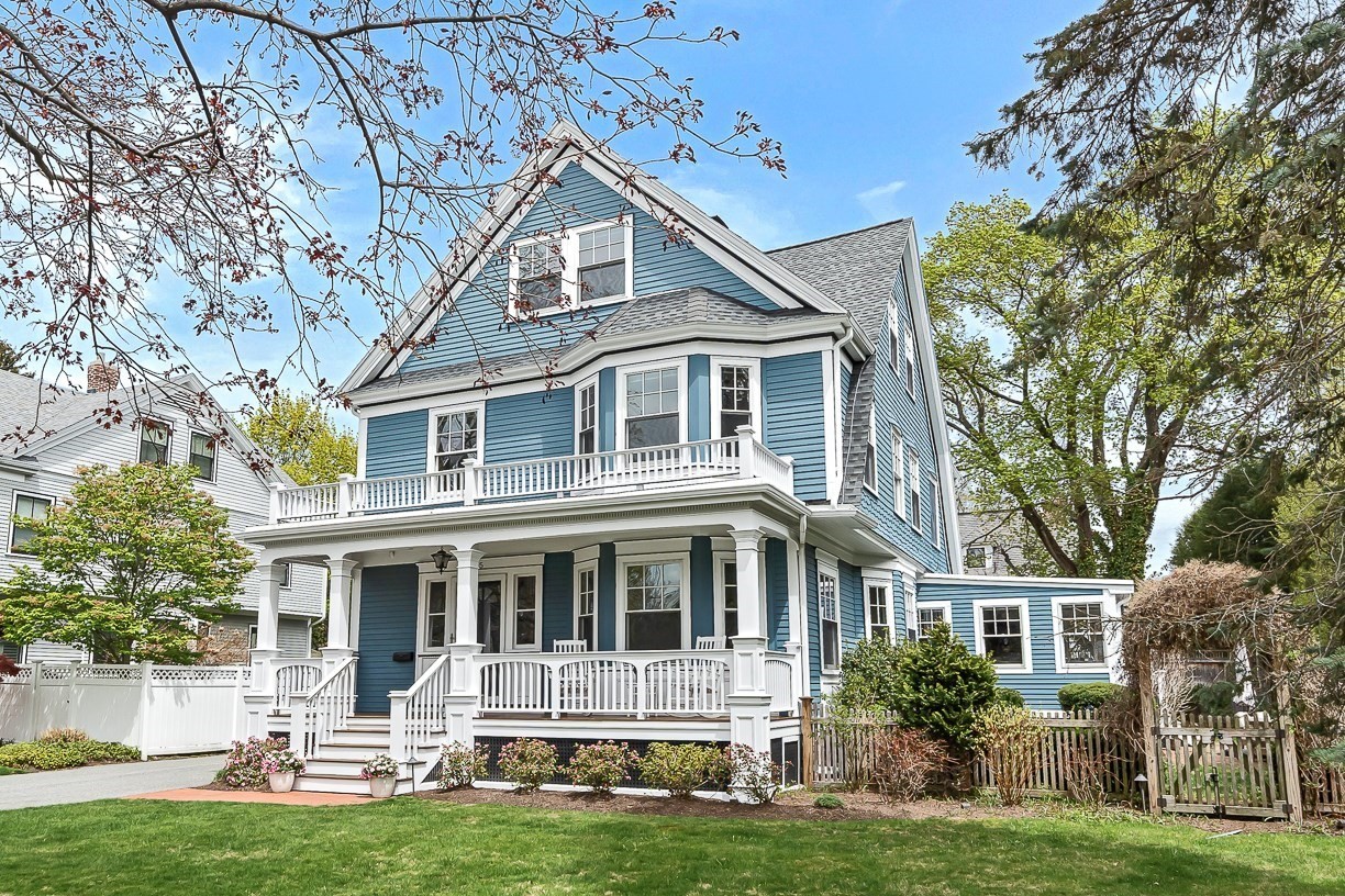 15 Yale St, Winchester, MA 01890