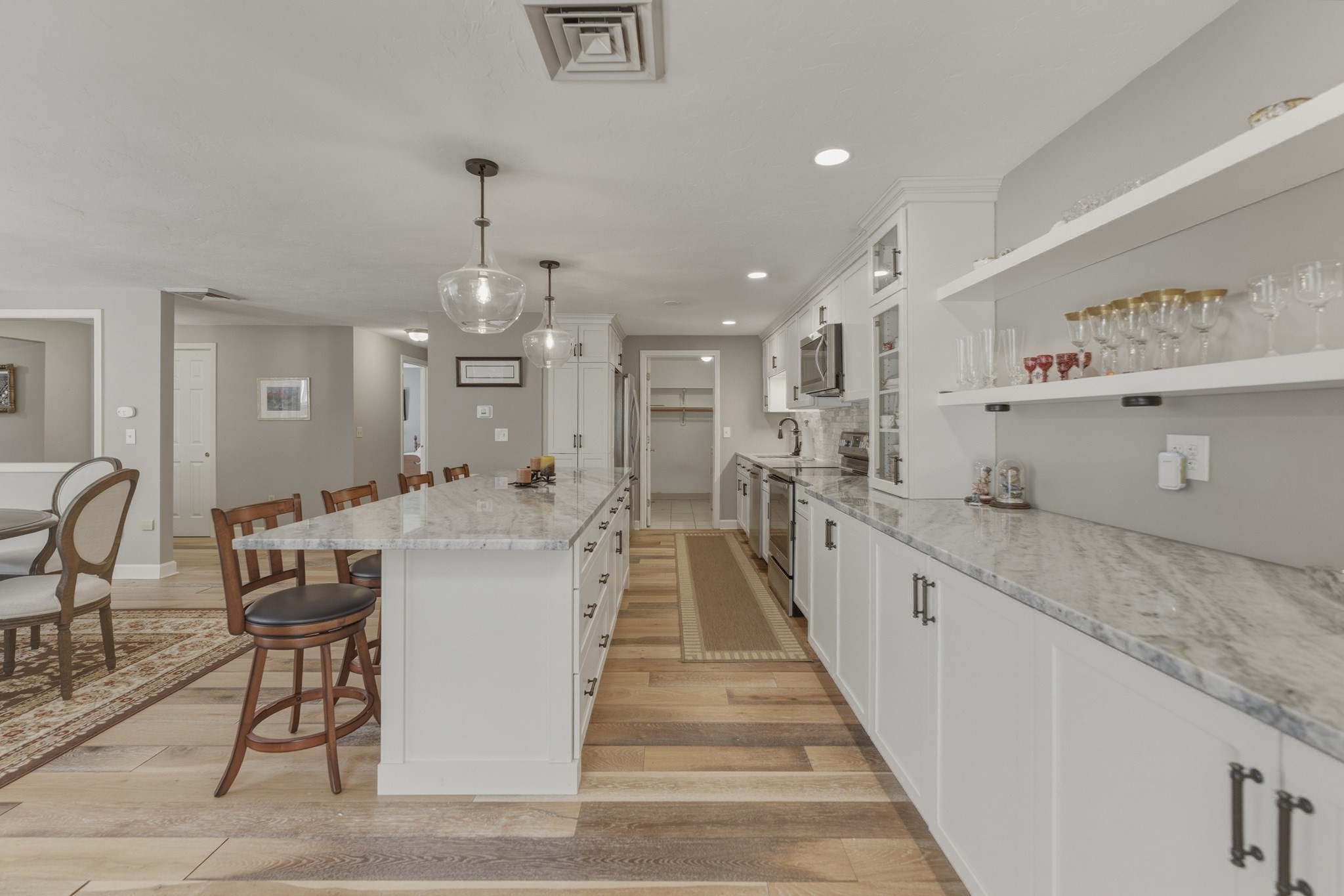 402 Ridgefield Cir Unit D, Clinton, MA 01510 - Image 12