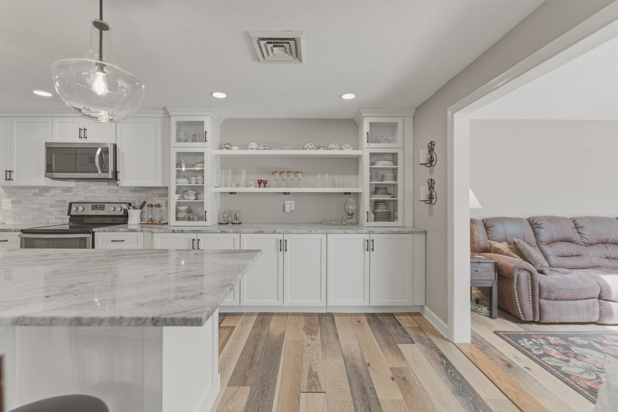 402 Ridgefield Cir Unit D, Clinton, MA 01510 - Image 13