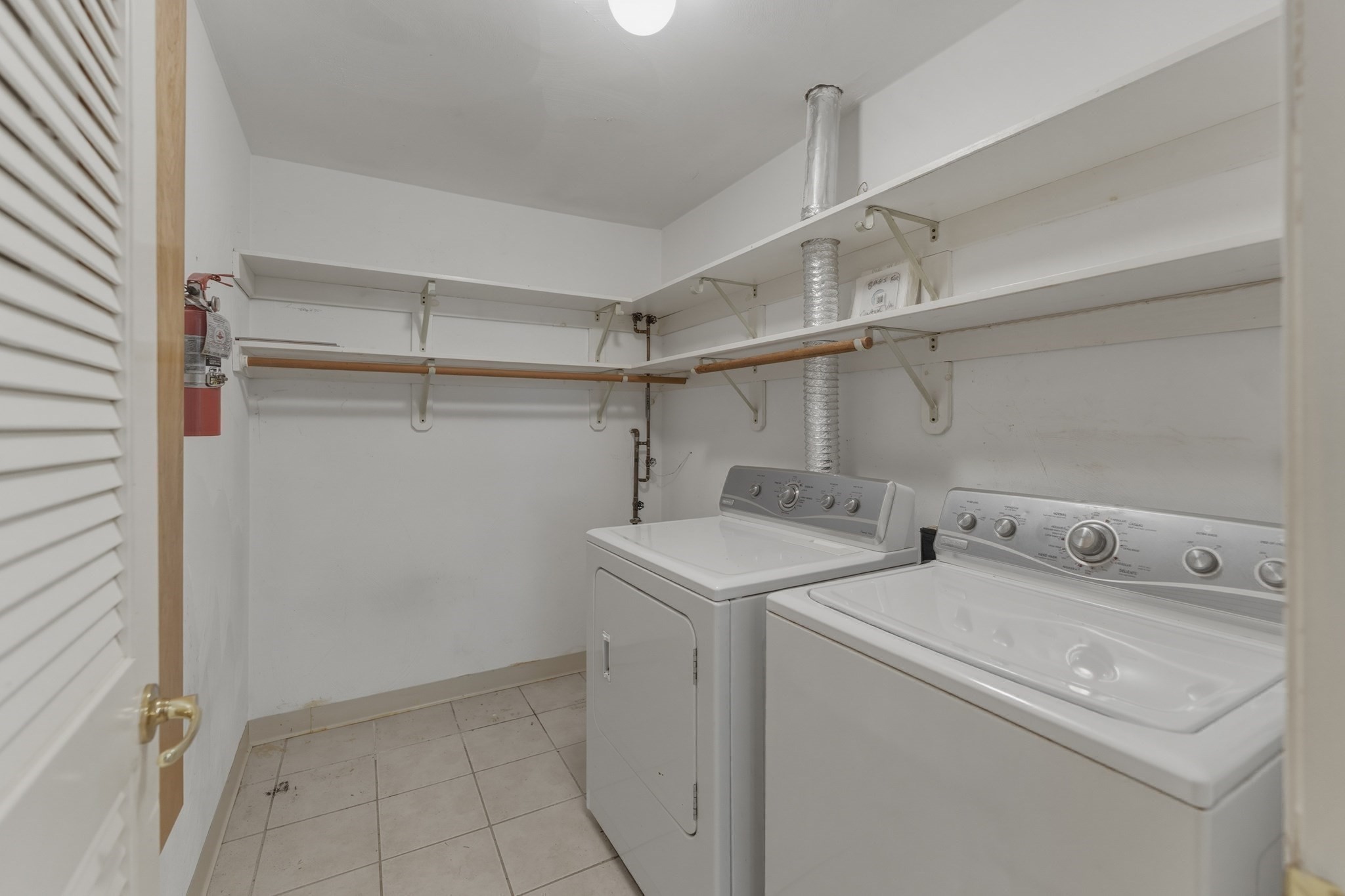 402 Ridgefield Cir Unit D, Clinton, MA 01510 - Image 29