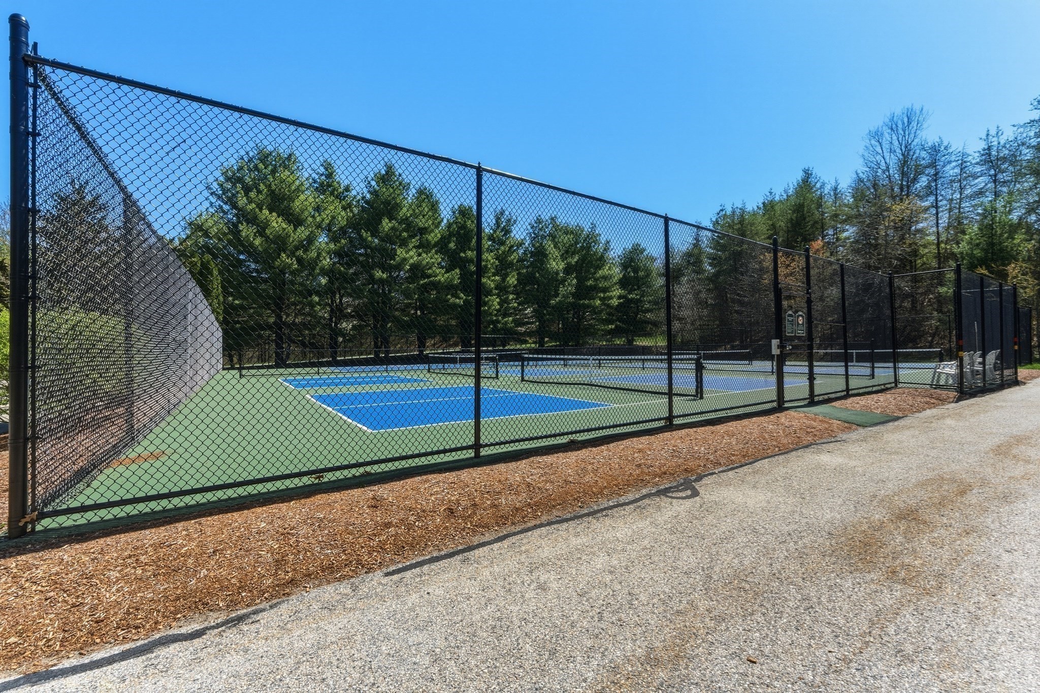 402 Ridgefield Cir Unit D, Clinton, MA 01510 - Image 33