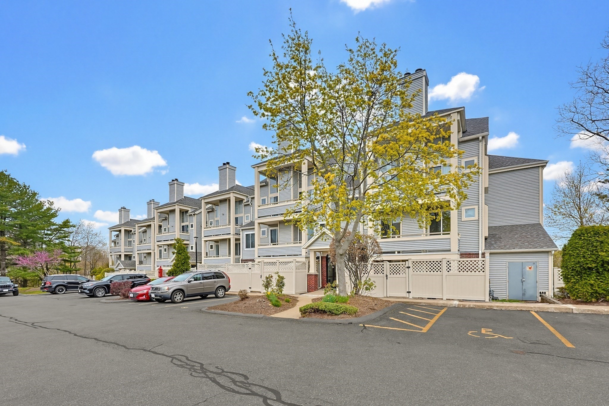 200 Falls Blvd Unit D110, Quincy, MA 02169