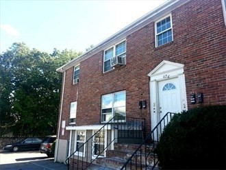 623 Cummins Hwy Unit B, Hyde Park, Boston, MA 02136
