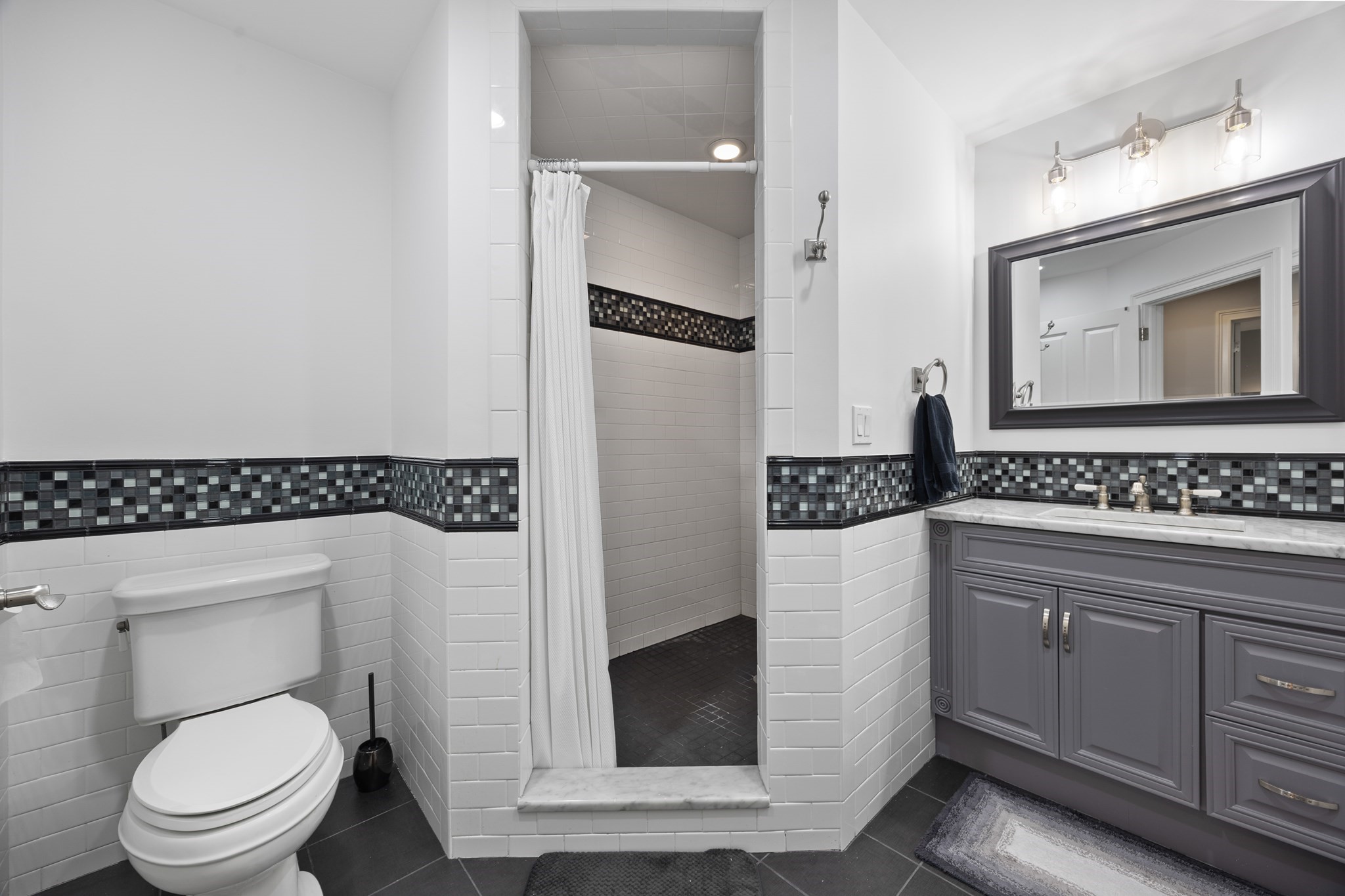 344 Salem St, Lynnfield, MA 01940 - Image 25