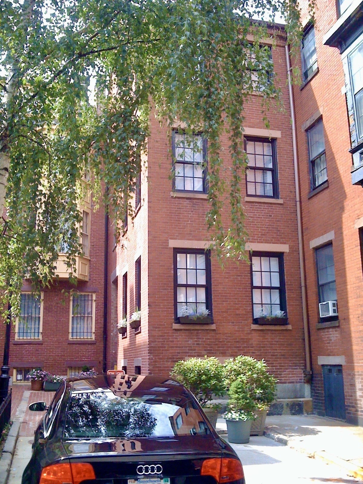 14 Lindall Pl, Beacon Hill, Boston, MA 02114