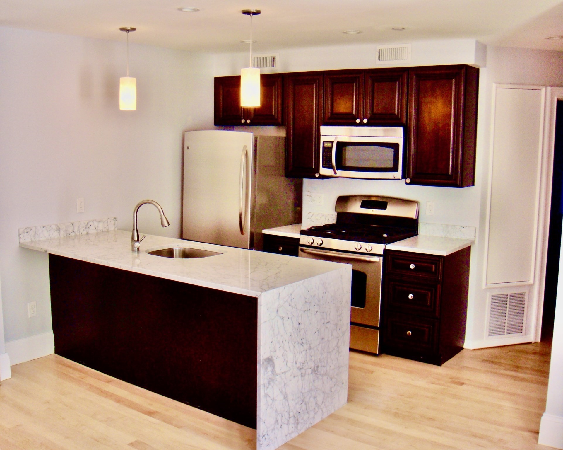 14 Lindall Pl, Beacon Hill, Boston, MA 02114 - Image 5