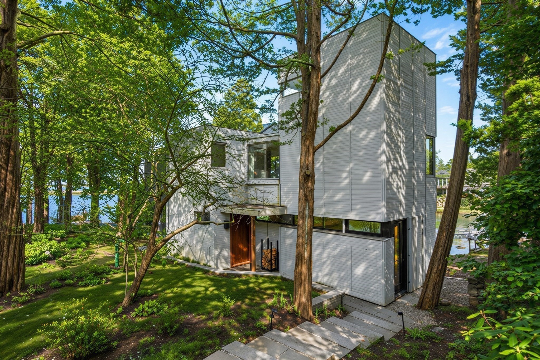 45 Lufkin Point Rd, Essex, MA 01929