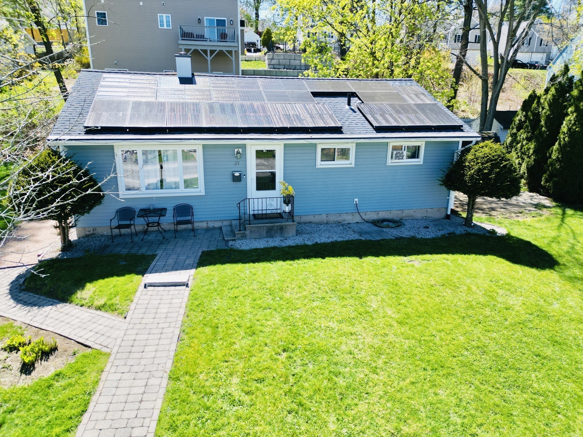 37 Humes Ave, Worcester, MA 01605