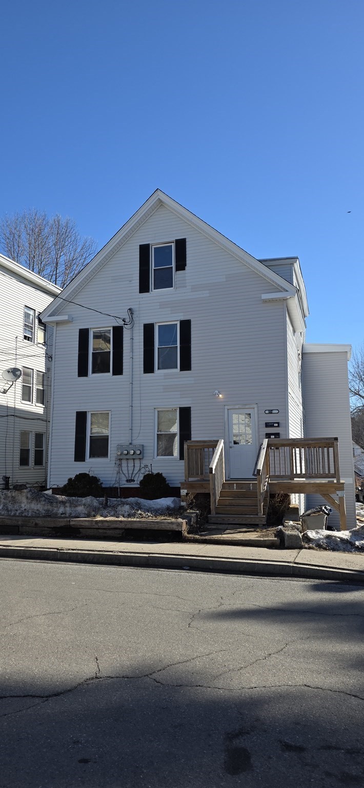 274 Pleasant St, Gardner, MA 01440