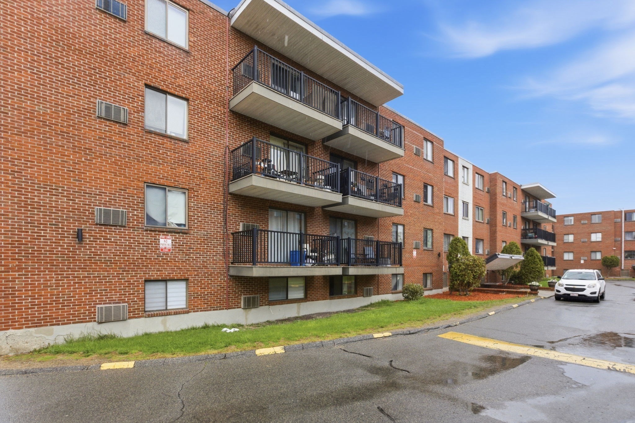 1000 Governors Dr Unit 4, Winthrop, MA 02152 - Image 2