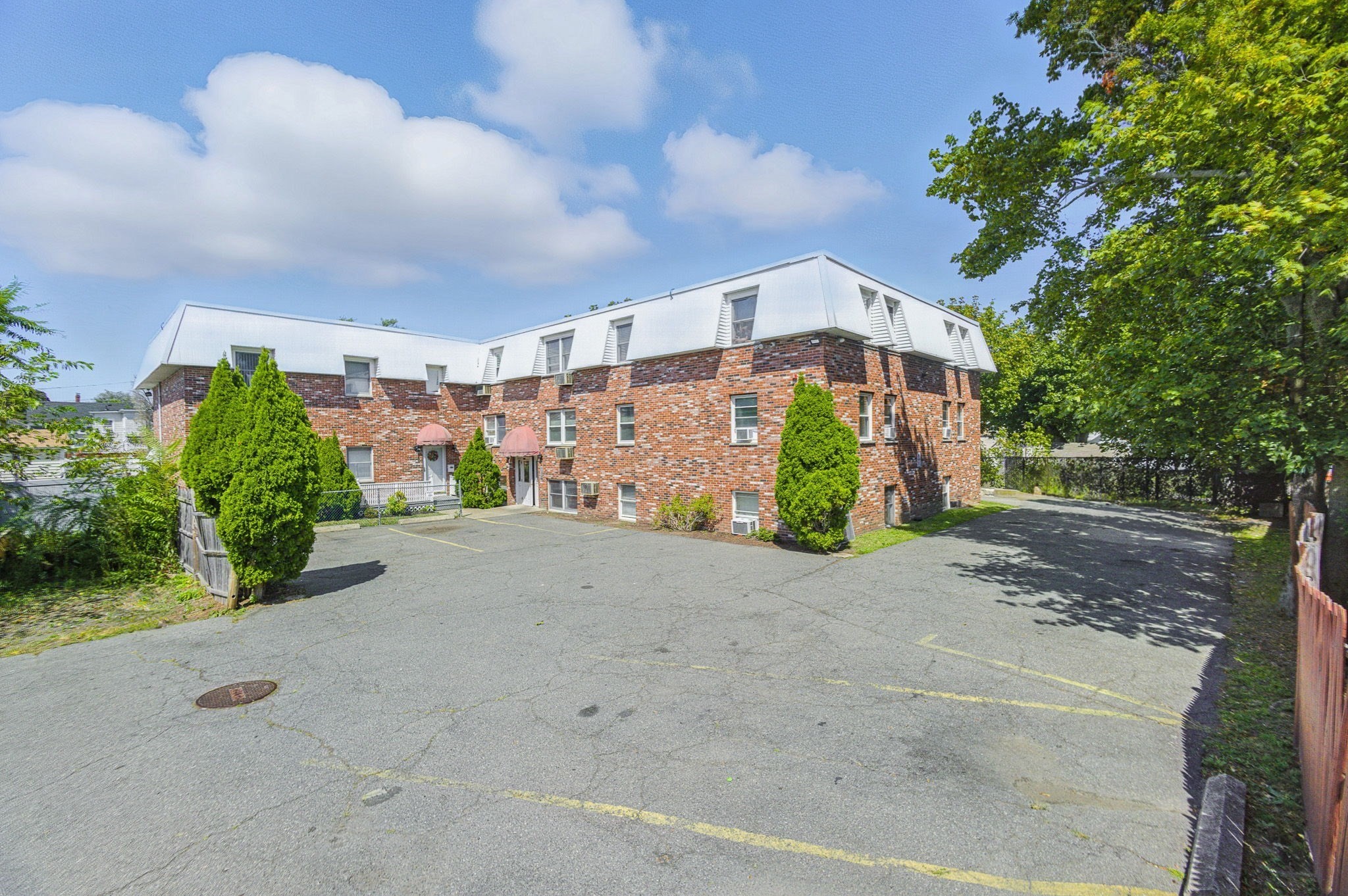 33 Jackson St Unit 303, Lynn, MA 01902