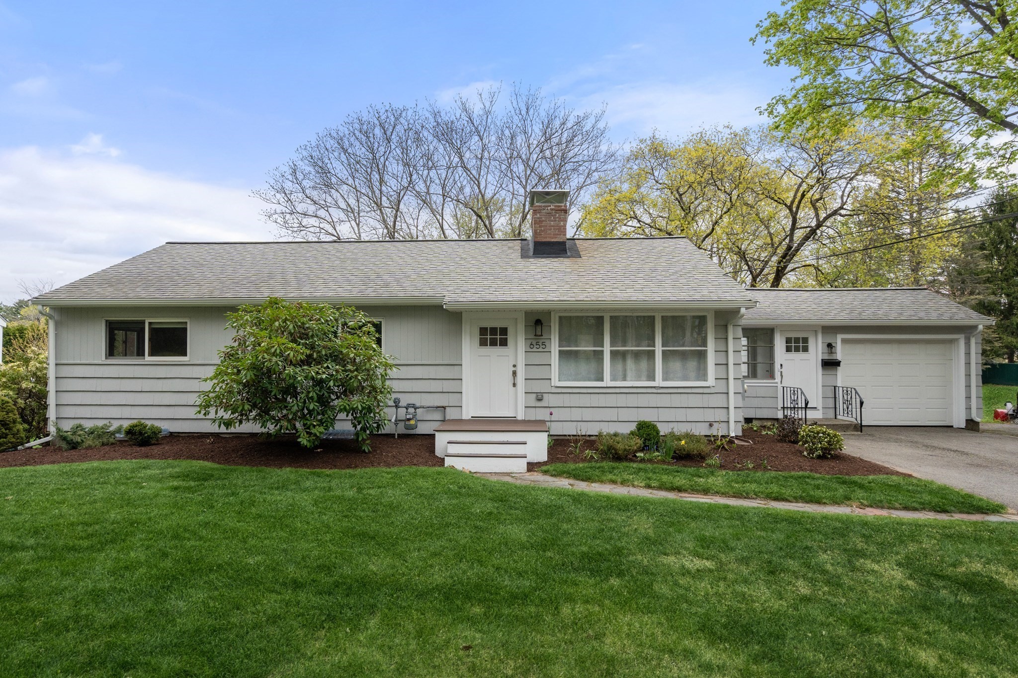 655 Water, Framingham, MA 01701